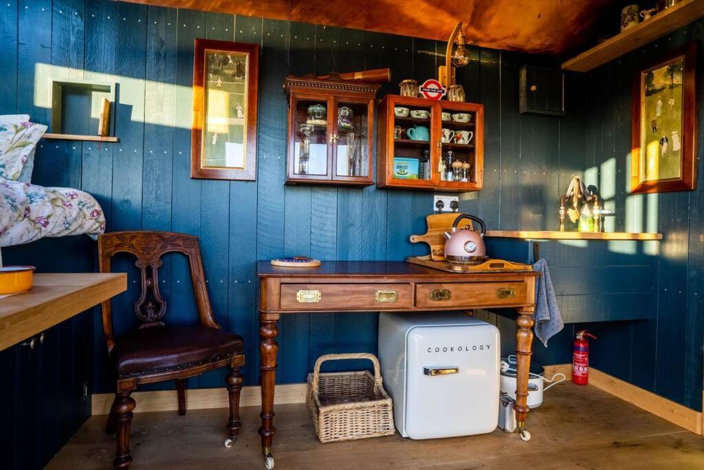 Astronomer Shepherd'S Hut Villa Beaminster Exterior photo